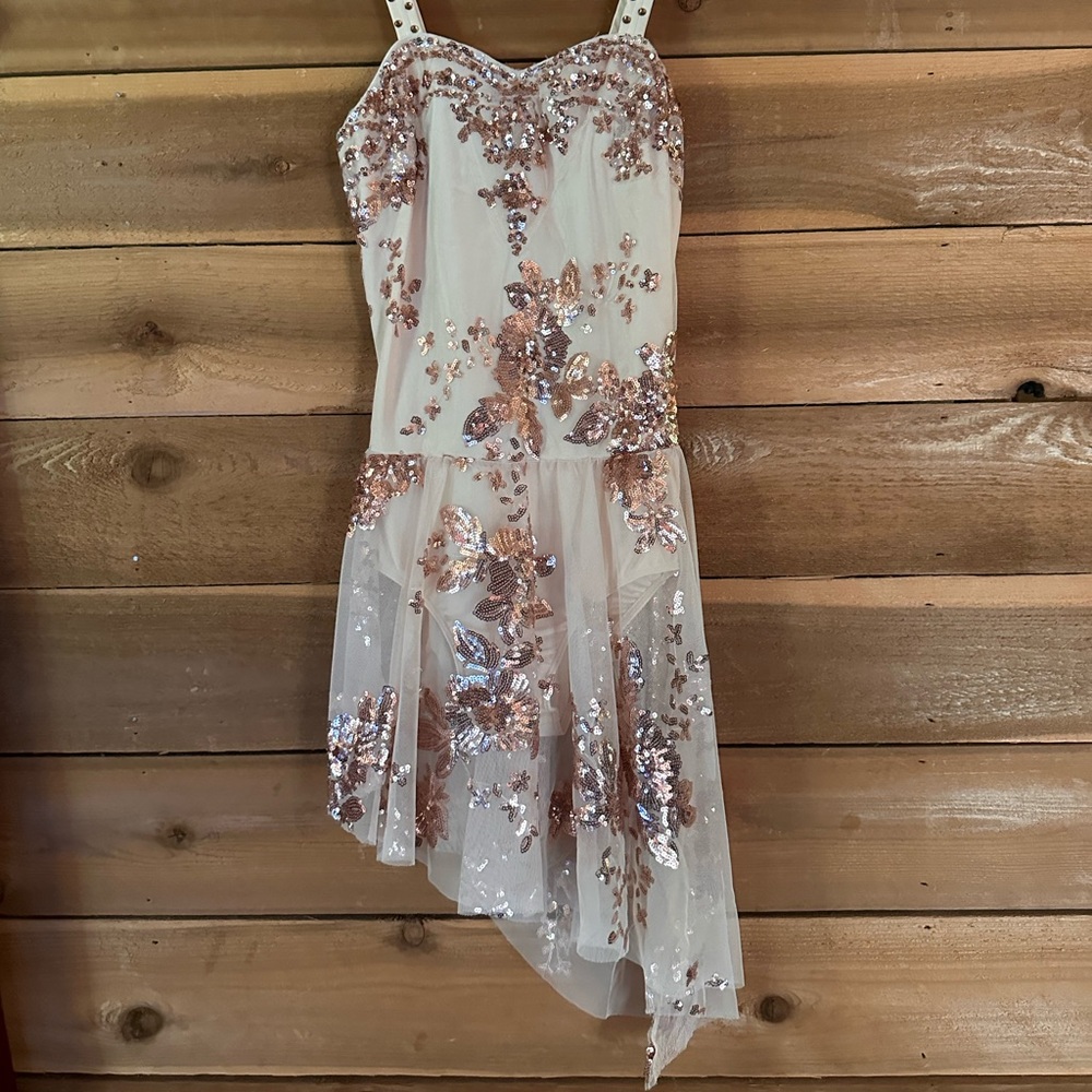 Dance costume